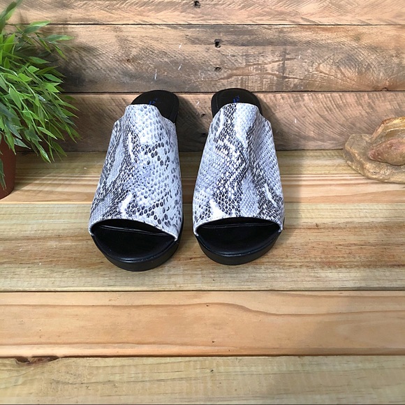 Tahari faux snake skin platform slides - Picture 2 of 7